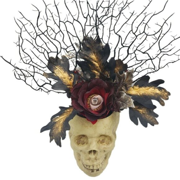 Darksome Gothic Evil Eye Skull Arrangement Floral Rose Flower Arrangement Gothic - Picture 6 of 10